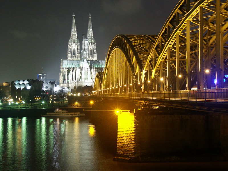 70471 Sven L Bruecke Koeln