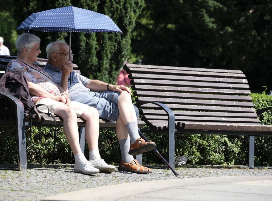 Damit profitieren gerade auch Kundinnen und Kunden aus rentennahen Jahrgängen, die einige Jahre vor Rentenbeginn die Vorsorge noch ergänzen möchten